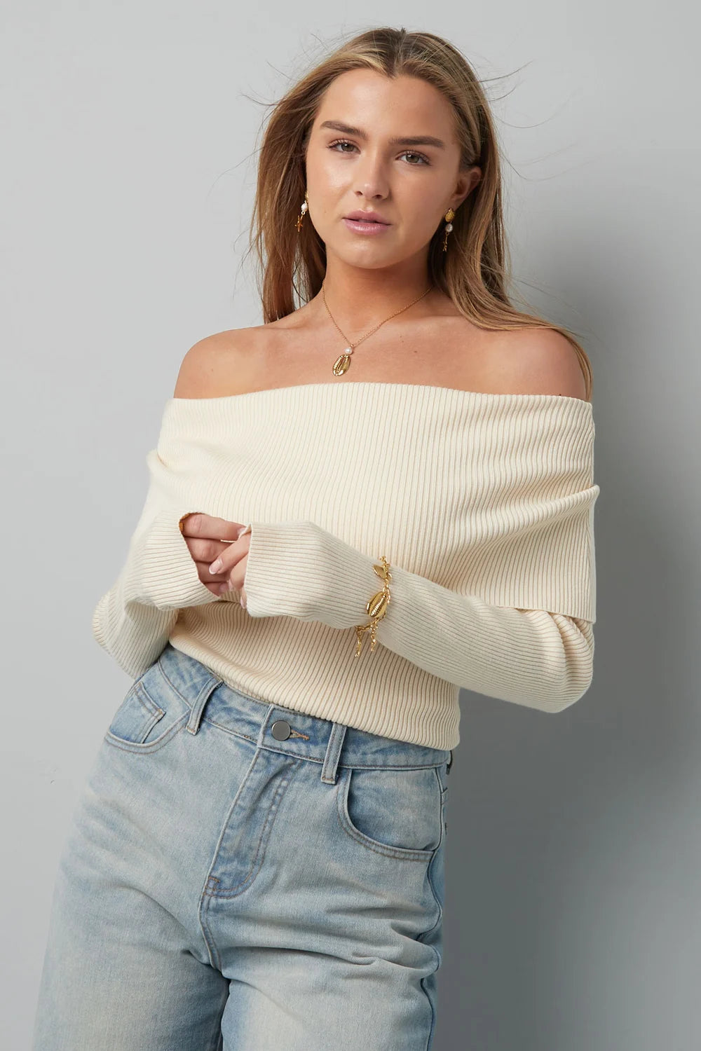 sweater off-shoulder Julie
